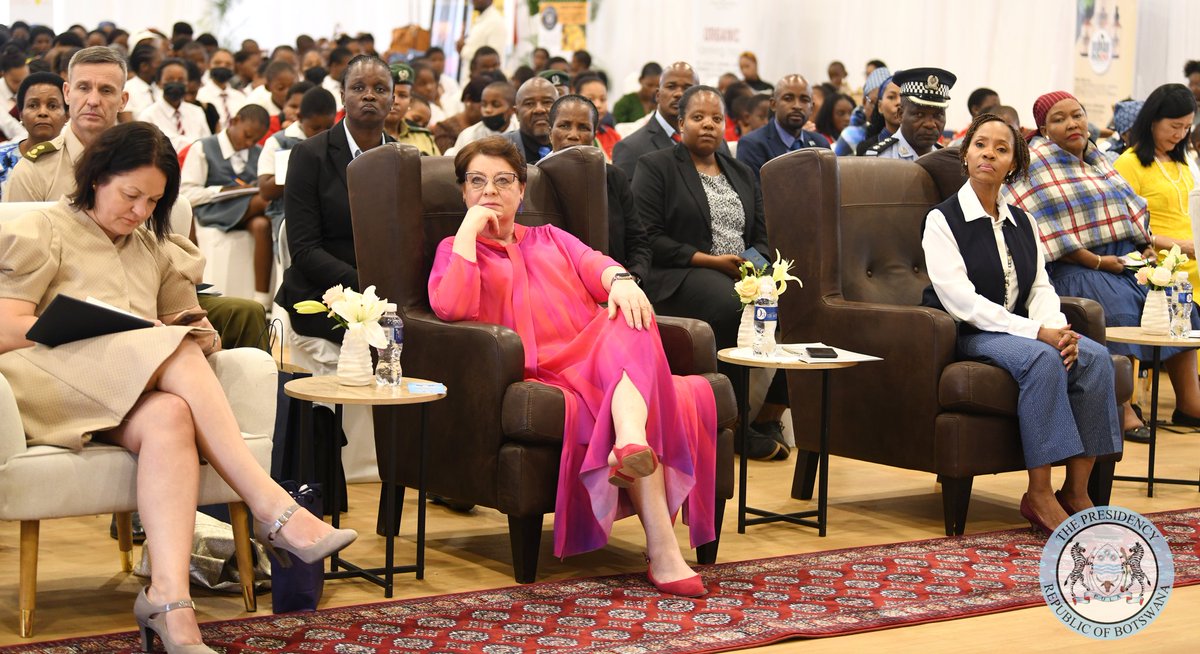OfficialMasisi's tweet photo. 𝗙𝗜𝗥𝗦𝗧 𝗟𝗔𝗗𝗬 𝗠𝗥𝗦. 𝗡𝗘𝗢 𝗝𝗔𝗡𝗘 𝗠𝗔𝗦𝗜𝗦𝗜 𝗘𝗠𝗣𝗢𝗪𝗘𝗥𝗦 𝗪𝗢𝗠𝗘𝗡 𝗧𝗛𝗥𝗢𝗨𝗚𝗛 𝗔 𝗗𝗜𝗩𝗘𝗥𝗦𝗘 𝗙𝗔𝗦𝗛𝗜𝗢𝗡 𝗔𝗡𝗗 𝗘𝗫𝗛𝗜𝗕𝗜𝗧𝗜𝗢𝗡 𝗦𝗛𝗢𝗪 - 𝗔𝗡 𝗘𝗖𝗢𝗡𝗢𝗠𝗜𝗖 𝗘𝗠𝗣𝗢𝗪𝗘𝗥𝗠𝗘𝗡𝗧 𝗜𝗡𝗜𝗧𝗜𝗔𝗧𝗜𝗩𝗘 𝗙𝗢𝗥 𝗪𝗢𝗠𝗘𝗡. https://t.co/tnvbevOjcK