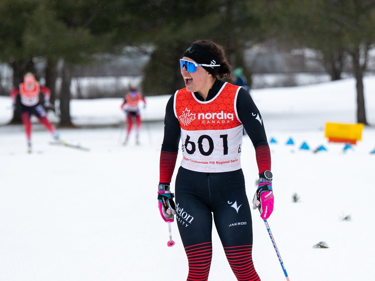 Carleton_U's tweet photo. From astounding athleticism to unwavering leadership, Ravens women’s sport teams continue to inspire! 

Meet a few of our talented @CURavens:

🏀 Dani Sinclair, Head Coach, Basketball
🏉 Maria Michaux, Rugby
🏒Stacey Colarossi, Head Coach, Hockey
⛷️Katherine Mason, Nordic Skiing https://t.co/wRrXmt7CHl