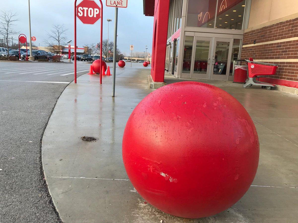 midwestern_ope's tweet photo. The Midwest urge to roll the target ball https://t.co/qabhznoh0U
