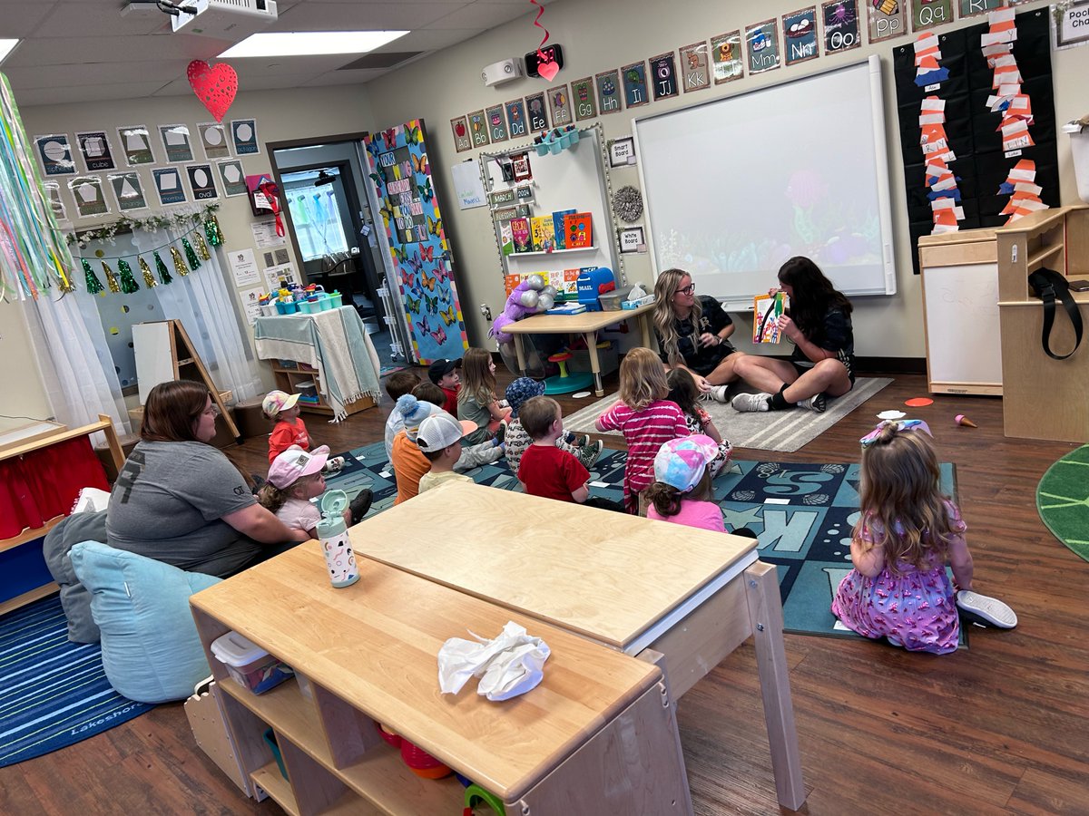 batigersports's tweet photo. Thank you Cameron Majka and Trinity Shanahan for going to read to the Tiny Tigers at Arrow Springs Elementary yesterday!

#BuildTheLegacy x #goBA🐅 https://t.co/gAjq63yLr6