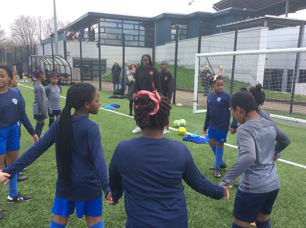 BexSchGames's tweet photo. Great work by  ⁦@TownleyGrammar⁩ and ⁦@HabsCrayford⁩ sports leaders this afternoon. A massive thank you for all your hard work ensuring 107 girls enjoyed playing football, made new friends &amp; most importantly enjoyed being active 🙏 https://t.co/WU0F8kzukV