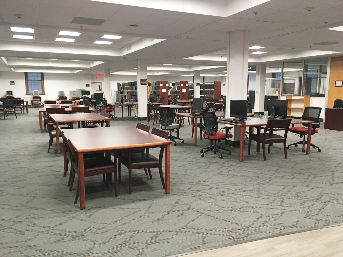 daeverettcg's tweet photo. This library renovation project included new flooring, fresh paint, a lounge furnished with a new reception desk, new lighting, and a custom millwork wood slat drop ceiling. #constructioncompany #renovation #constructionproject https://t.co/lxv9gGkpzu