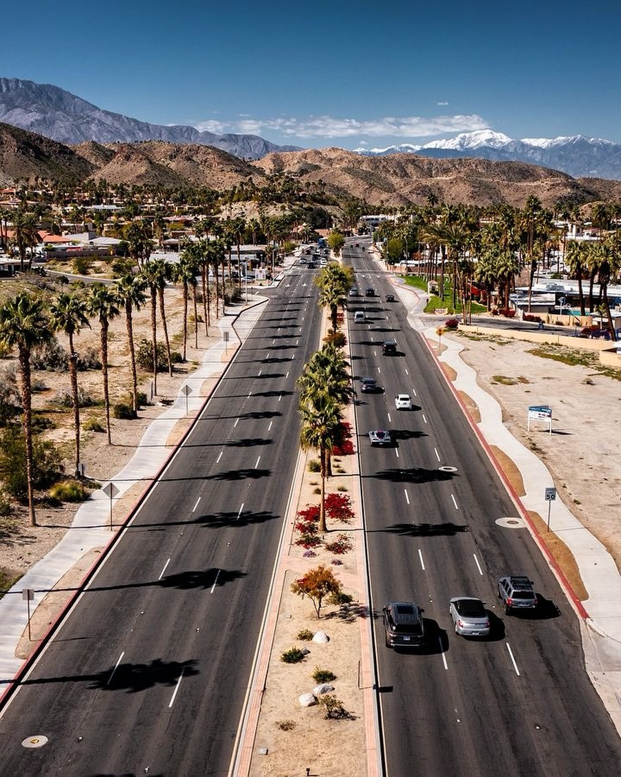 AmericaConexao's tweet photo. ๐ Palm Springs, California ๐ด
โข
โข Credit ๐๐๐ธ @chad.vh
โข
#palmsprings #socal #california #palmdesert #coachellavalley #palmspringslife #coachella #californiacoast #visitcalifornia #californiacoast #visitcalifornia #californiablogger #californialife #californiaphotographer https://t.co/8ADLxLgIiE