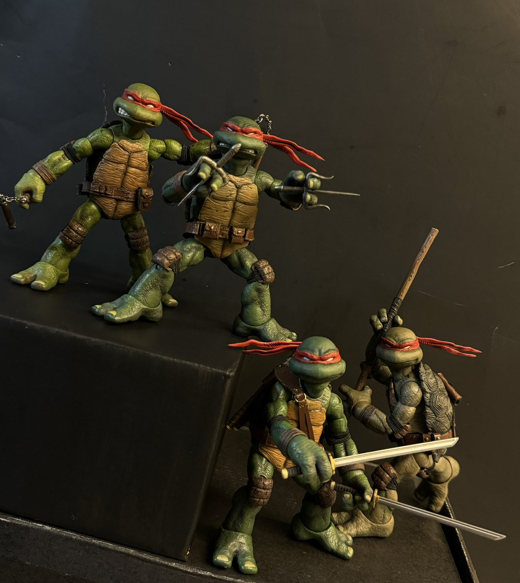 MedelOz's tweet photo. Loving these MEZCO TMNT figures 
#tmnt #tmntcollector https://t.co/1fVwEWjiNd