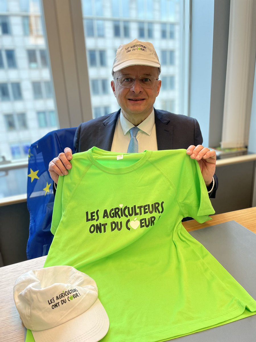 Depuis Bruxelles, je m’engage aux côtés des @Agrisontducoeur en offrant 2 pass pour les @eurockeennes de Belfort🎵🎫 La fromagerie Lehmann fera aussi un don de 200 pots de cancoillotte à la Banque Alimentaire du Doubs🙏 Chaque geste compte pour soutenir nos agriculteurs et lutter