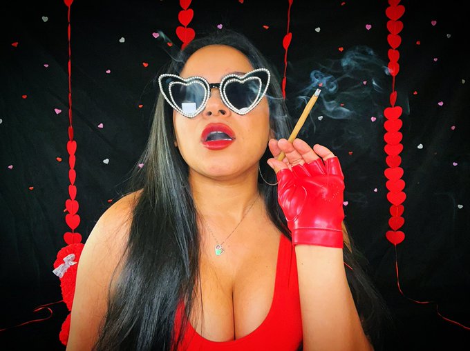 Wake &amp; bake  https://t.co/nrKc6z8cm1 https://t.co/5DOKYsIbuP<a href="/tag/fitness"class="tags"><span>#fitness</span></a><a href="/tag/ozempic"class="tags"><span>#ozempic</span></a><a href="/tag/thenewqueenofcomedy"class="tags"><span>#thenewqueenofcomedy</span></a>