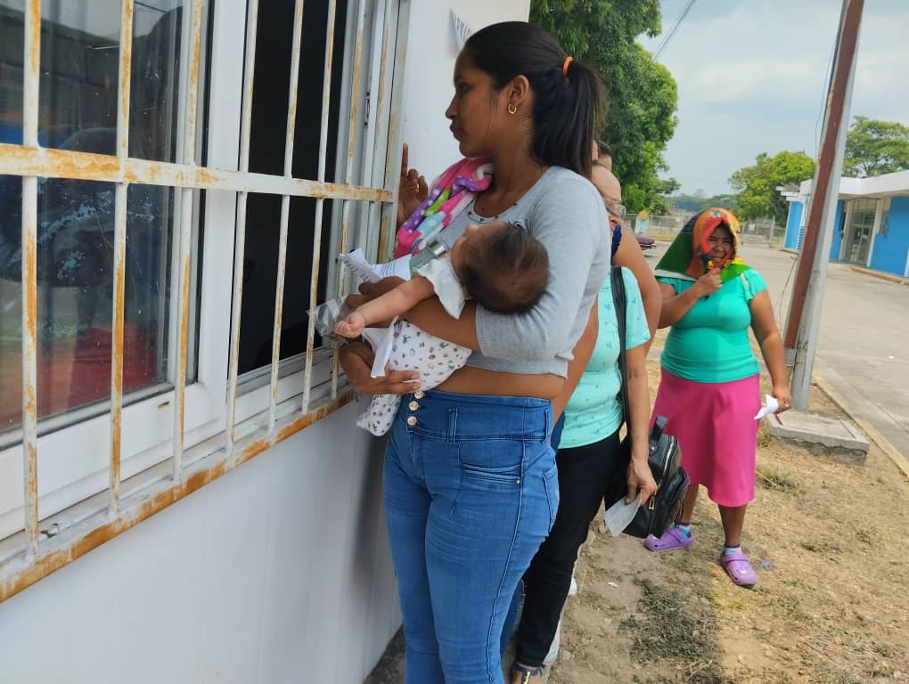 dirsaludbarinas's tweet photo. #Barinas. Personal de @dirsaludbarinas , Ministerio de la Mujer, #IVSS,#FMBA, alcaldia de AAT, parto humanizado, Bricolimes, entre otras de manera articulada brindaron la atención en pro de las féminas.
#NadieNosDetiene 
#MPPS
#JuntosPorCadaLatido https://t.co/STYLavLcrd