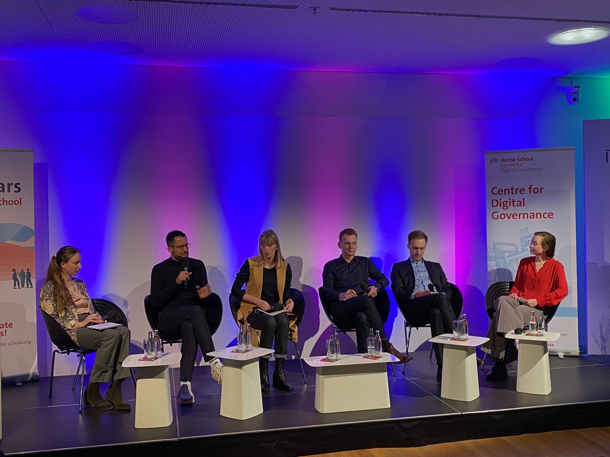 How do we balance AI regulation and innovation?   Delighted to be joined by @spielkamp @CarlaHustedt @ZennerBXL and @JanHiesserich for today's discussion!  With Our Centre for Digital Governance, the @Hertie_DSLab, Daniela Stockmann and @LynnHKaack. #20YearsHertieSchool