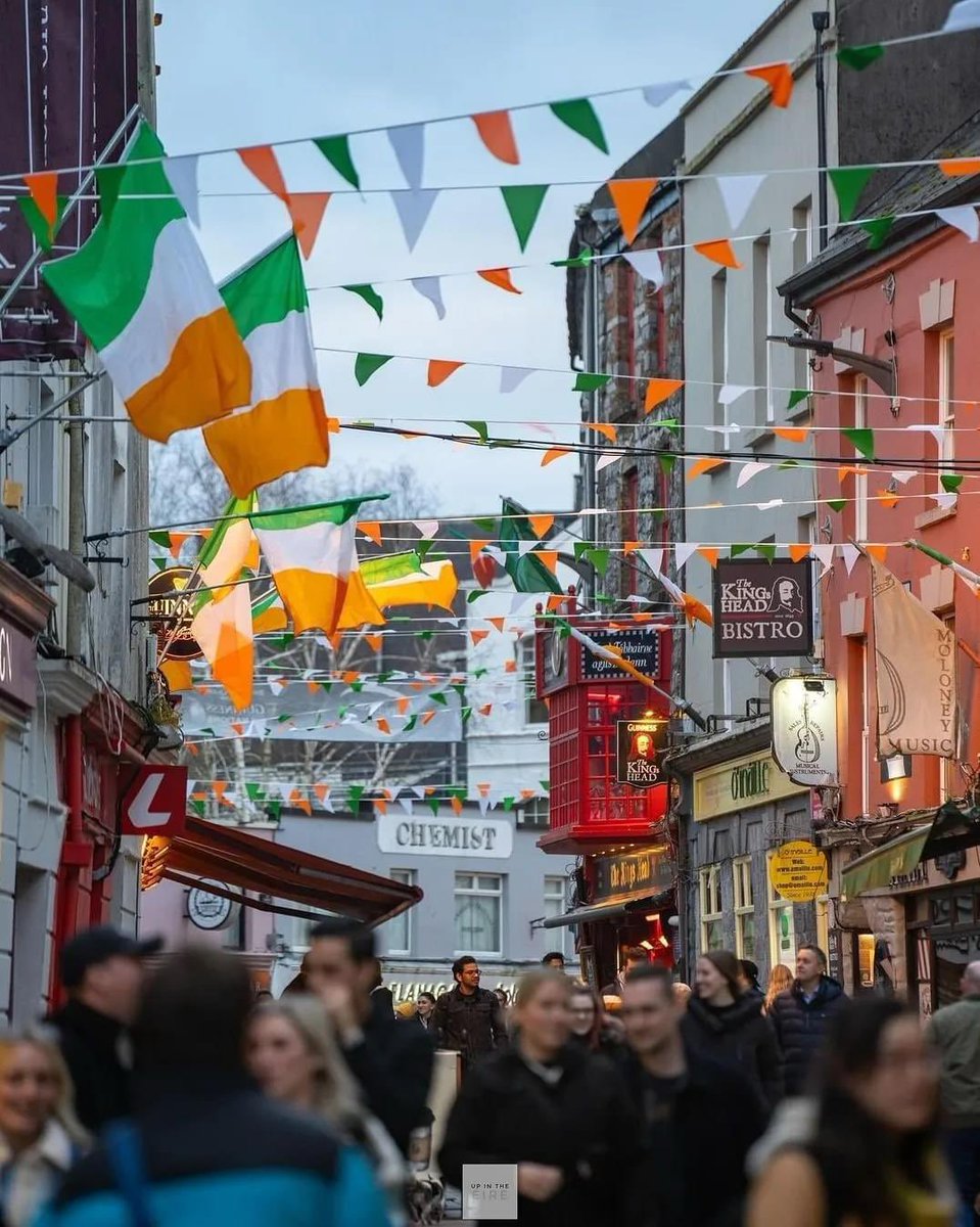 Galway is all set for St Patrick's Day. Hope you can make it ☘️ 👑 📸 Up in the Éire #Galway #Stpatrickday2024 #Ireland #march