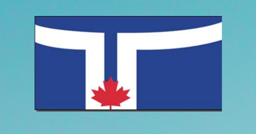 Did you know that the iconic Toronto flag has a fascinating backstory? Designed by Renato De Santis, it was adopted in 1974 after a city-wide competition. 🍁 Happy #TorontoDay!