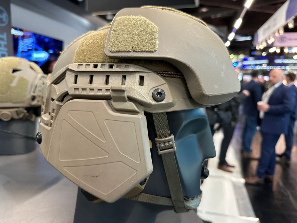 spartan_at's tweet image. Ballistischer Seitenschutz für KSK Ops-Core Helme von HEXONIA #EnforceTac2024

Die ganze Geschichte: tinyurl.com/24x2g8oz