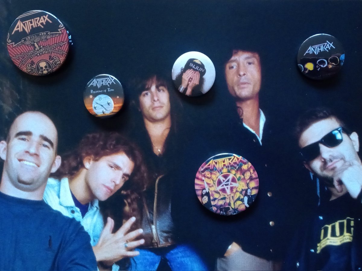 Some more cool badges available at the craft fair (see pinned post) or online afterwards if unsold... as if! 😉🦡
#CoolUniqueBadgesForCoolUniquePeople #anthrax #scottian #joeybelladonna #thrashmetal #buttonbadges #hemelhempstead #coolbuttonbadges