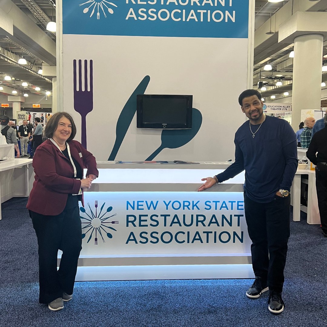 NYSRA's tweet photo. The 2024 NY Restaurant Show was a sweeping success! Thank you to everyone who attended, stopped by our booth, and joined us at the NYSRA
Cocktail Party. It was particularly special to have a visit from @nyslabor Commissioner Roberta Reardon this year! 

 #NYRestaurantShow https://t.co/e13Lbcq24Q