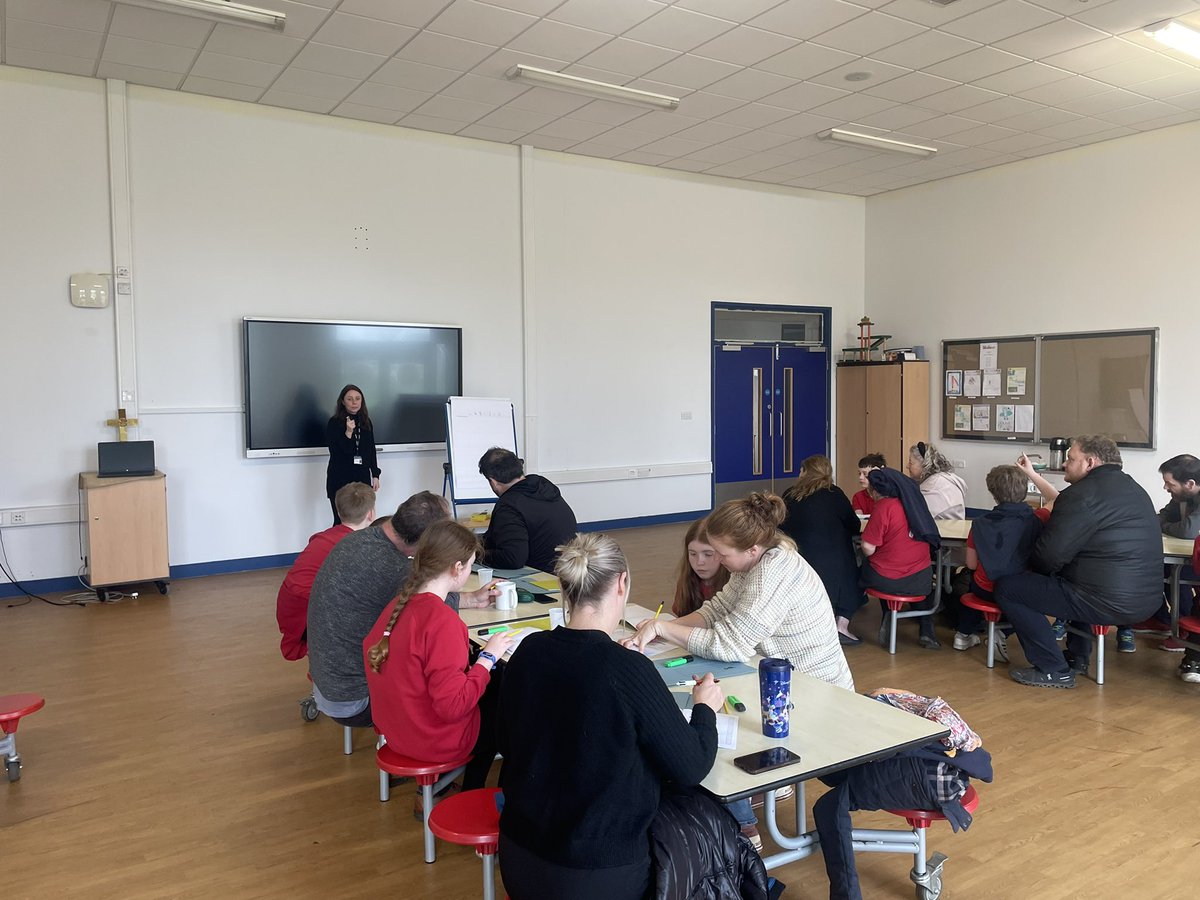 SandalCastleSch's tweet photo. Many thanks to our Year 5 parents who attended our maths workshop this afternoon! #buildingstrongfuturestogether 🧱 https://t.co/MuE2vUluTl
