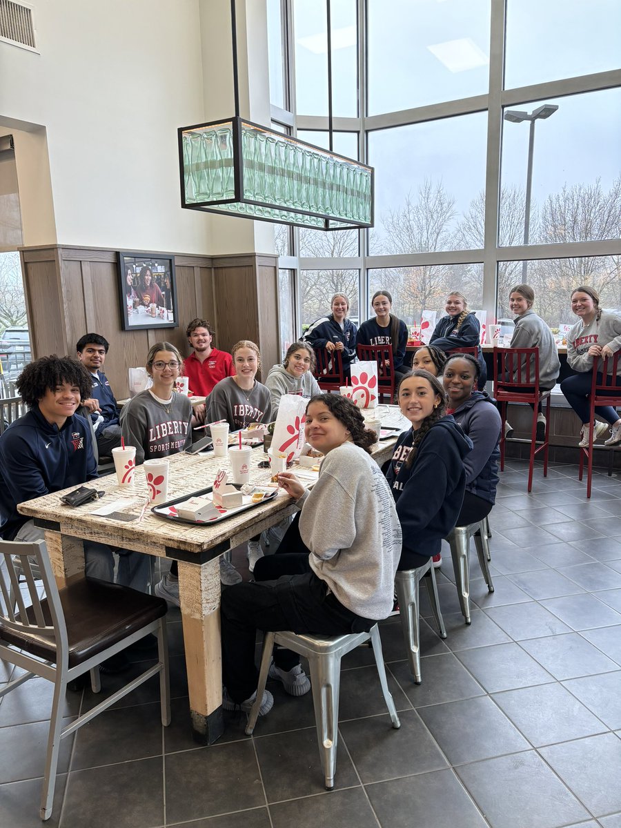 Thanks <a href="/SU_MSAT/">SU Athletic Training</a> for a great field trip to the cadaver lab &amp; pouring into these young, future healthcare providers! <a href="/LHSEAGLESVA/">Liberty High School</a>