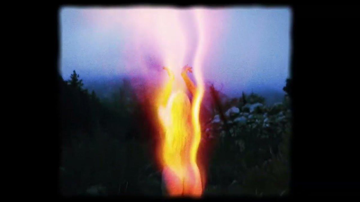 PopTingz's tweet photo. Kesha teases new music. https://t.co/UJyZqOiGns
