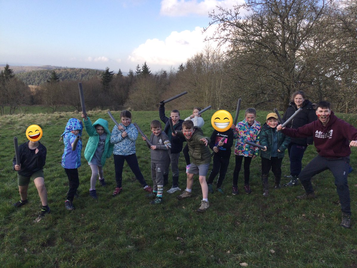SPMVCedar's tweet photo. Iron Age activities this afternoon to start our residential. Making round houses, pottery and a battle! @SomersPark4EM @SomersPark4MF https://t.co/vanXNsDmEc