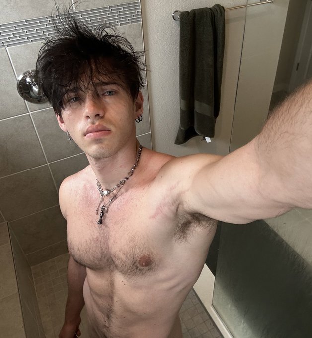 Bloom for me https://t.co/f2OGPC2d2p