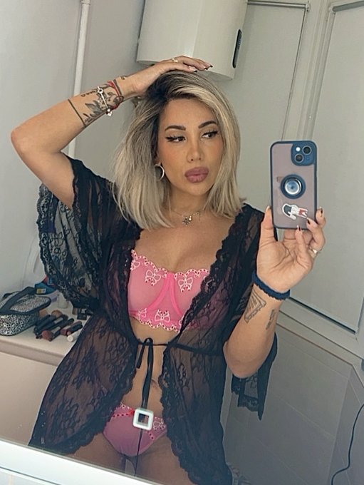 Hola mis amores vallan a seguir mi Instagran   Ah&iacute; subo historias todos los d&iacute;as 😈 @tulatinaok      <a href="/tag/blondgirls"class="tags"><span>#blondgirls</span></a><a href="/tag/bahraingp"class="tags"><span>#bahraingp</span></a><a href="/tag/sexylatinas"class="tags"><span>#sexylatinas</span></a><a href="/tag/dunepart2"class="tags"><span>#dunepart2</span></a>