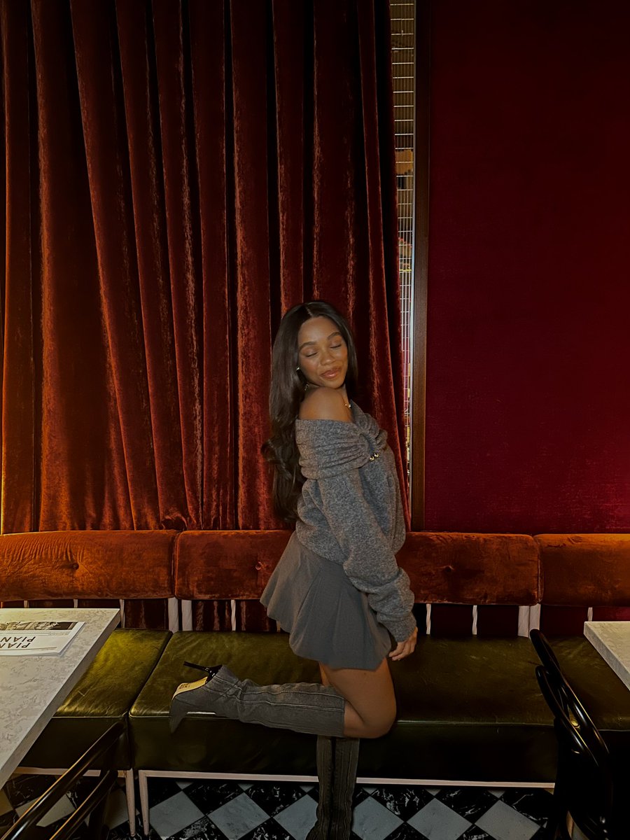 ShyanneHyman's tweet photo. @beccabalai 🧘🏾‍♀️ https://t.co/wLh2KwvKMa