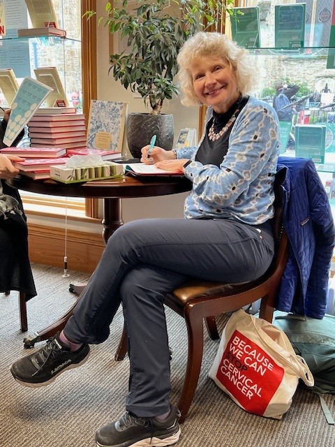 A huge thank you to the wonderful @drlindaeckert for dropping by to sign copies of her book, Enough. Order your copy now, with free UK delivery cambridgebookshop.co.uk/products/enoug… #HPVcancer #Enough #endcervicalcancer