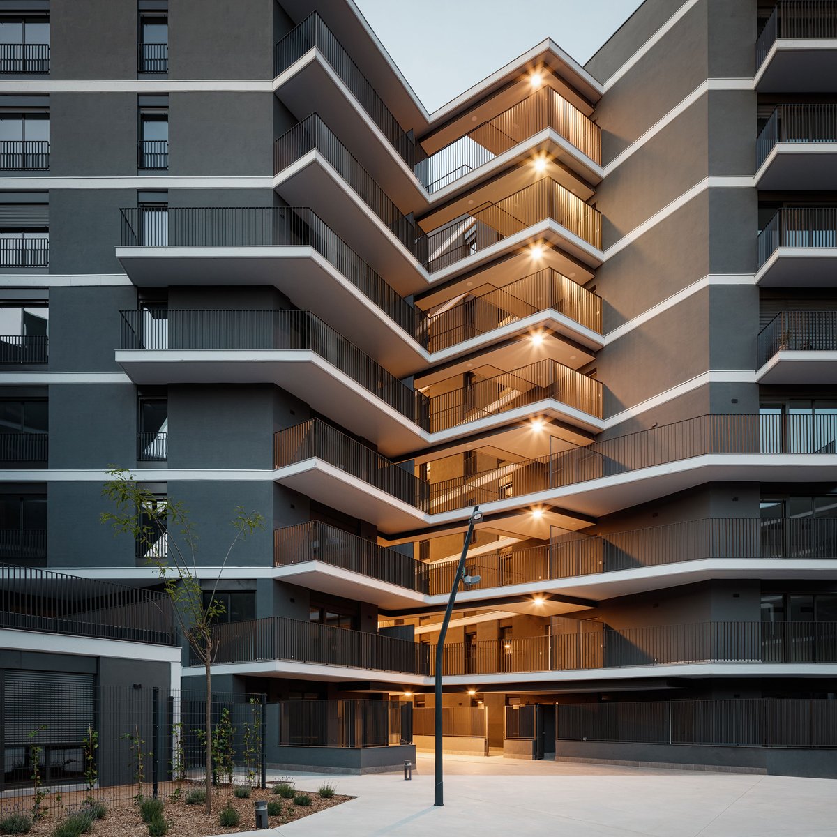 METALOCUS's tweet photo. Viviendas como prolongación del medio. Illa Natura, 180 viviendas en Torressana
https://t.co/JlrbRmS3ce
Housing as an extension of the environment. Illa Natura, 180 homes in Torressana
https://t.co/WBLbvejdTX https://t.co/4gmivH6JQG