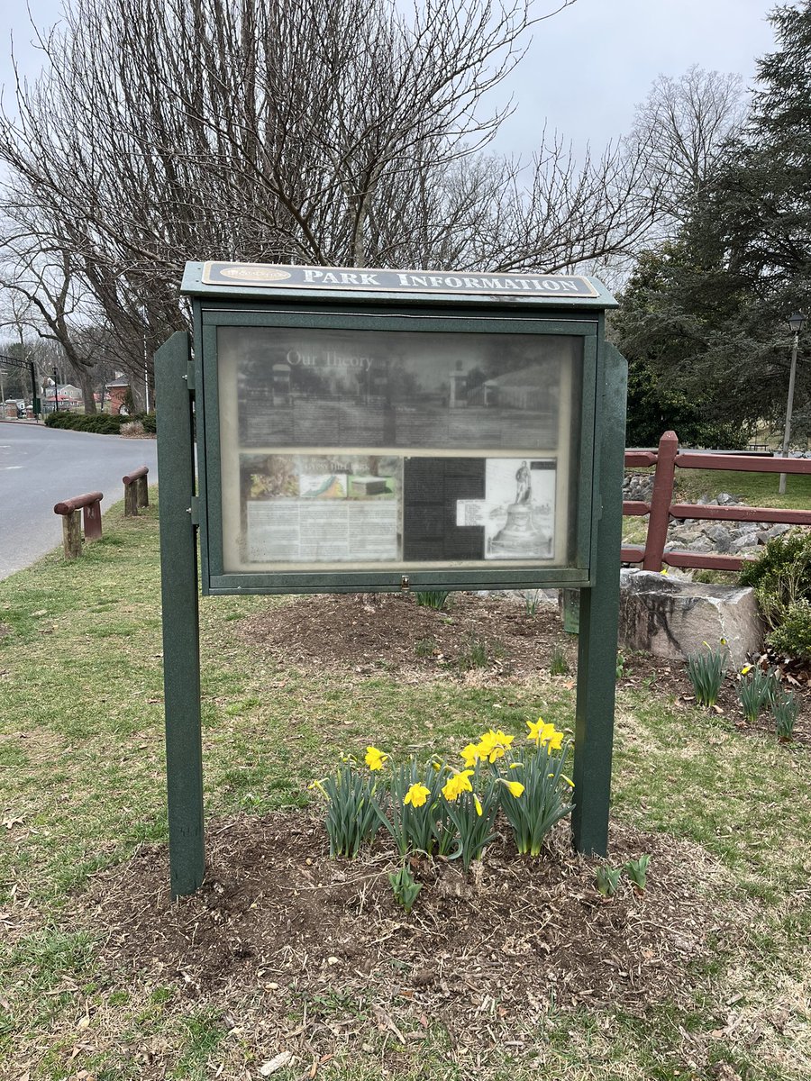 leetrey's tweet photo. Spring is popping at Gypsy hill. https://t.co/6RdDXew6a1