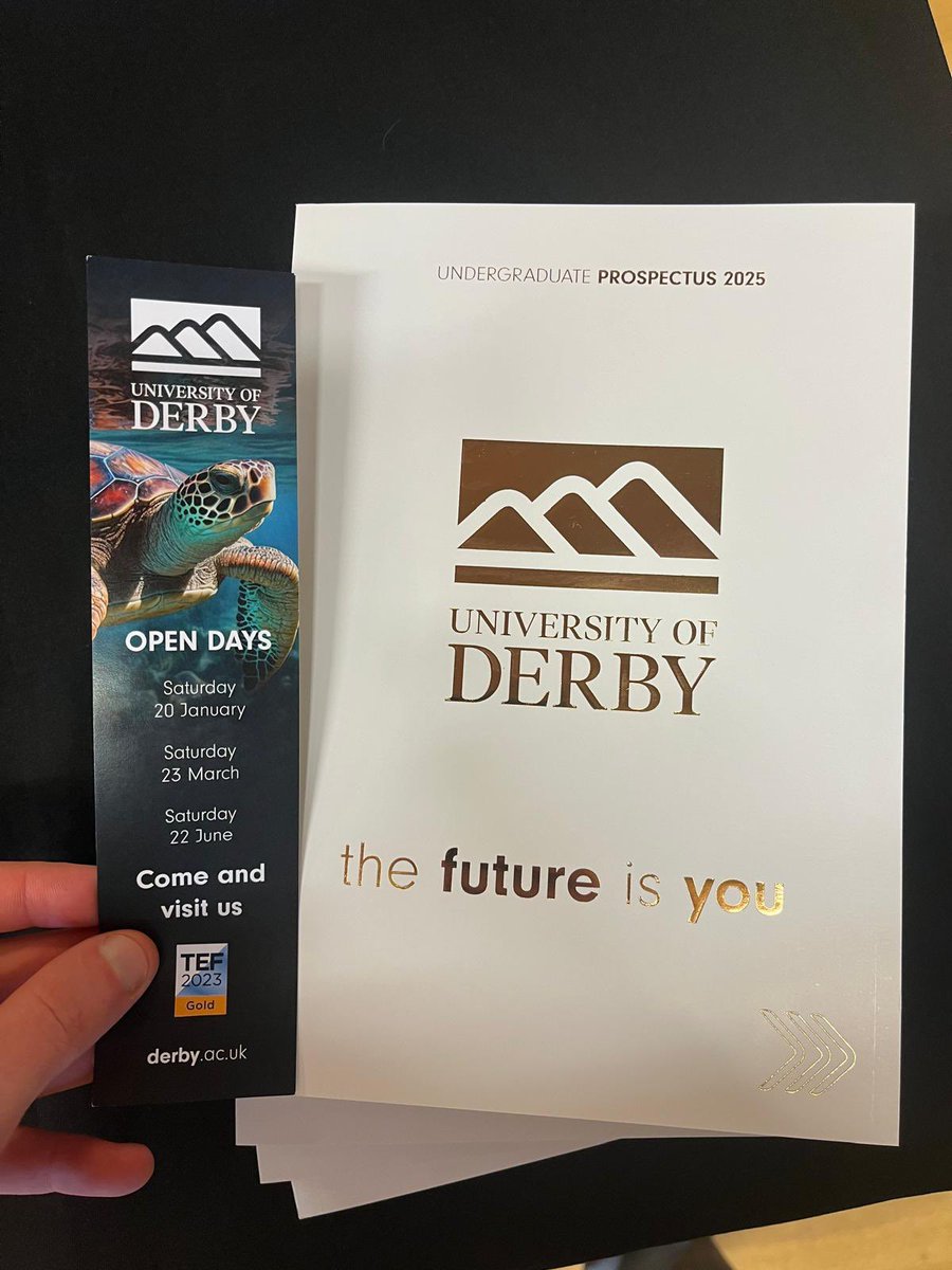 Tonight I am @CastleRockSch in Coalville for their Careers Evening.

Students and parents can come and talk to me for all things @DerbyUni related, from courses to student life!

#DerbyOutreach