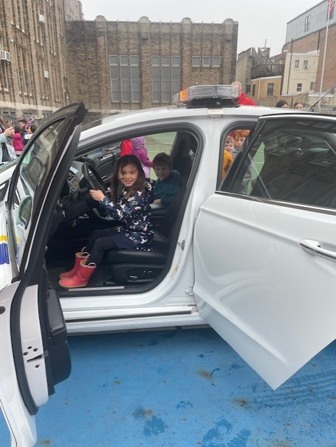 PPD03Dist's tweet photo. Officer "Ace" Delgado met today with the kids at the Meredith School located at 725 S. 5th St and spoke about calling 911 for emergencies and talked about being safe. https://t.co/shVH1QhkuR