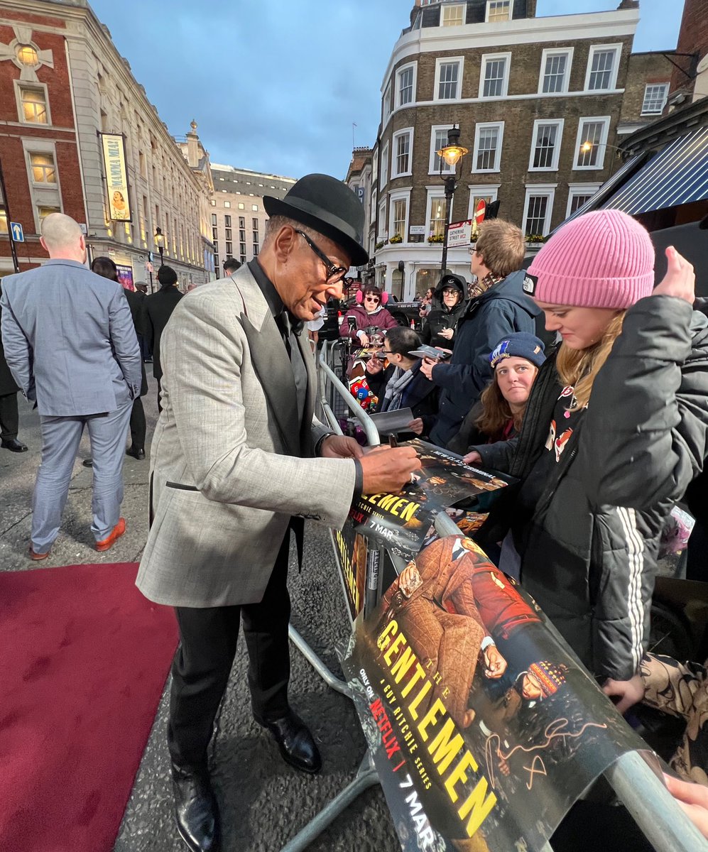 A true Great Britain Hollywood premiere of THE GENTLEMEN! It was great to feel the audience reaction and fervor for this #GuyRitchie classic! Netflix did it right in proper British style! #TheGentlemen premieres TOMORROW on @netflix. 😎👏🏽