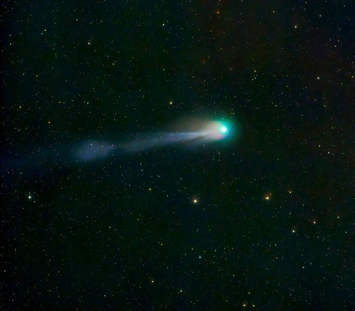 Tim__Jackson's tweet photo. Comet 12P Pons-Brooks taken from my back garden in Bishops Cleeve
@BBCNews @skyatnightmag @itvnews @GlosLiveOnline https://t.co/86N3Wg1XdM
