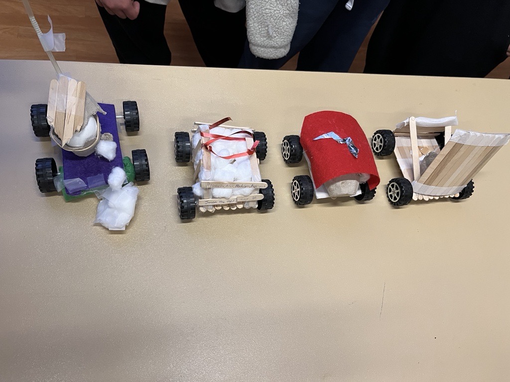 UHN STEM Pathways (@uhnstempathways) on Twitter photo Some #NationalEngineeringMonth highlights! This month, youth heard from a fantastic group of panelists, all research engineers <a href="/UHN/">University Health Network</a>. We also facilitated design workshops where elementary students created towers out of spaghetti and cars out of craft supplies. 💡 #FutureEngineers Some #NationalEngineeringMonth highlights! This month, youth heard from a fantastic group of panelists, all research engineers <a href="/UHN/">University Health Network</a>. We also facilitated design workshops where elementary students created towers out of spaghetti and cars out of craft supplies. 💡 #FutureEngineers
