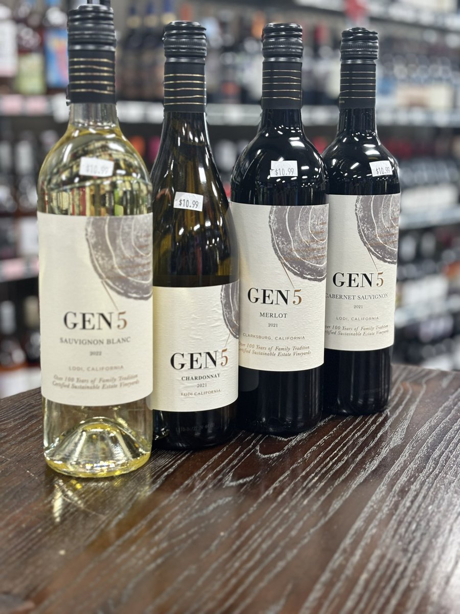 NorwoodCappys's tweet photo. Looking to get a bang for your buck? Check out Gen 5 wines! This family-owned vineyard puts out some of the best wine on the market for the price point. In stock: sauv blanc, Chardonnay, Merlot & cab — all priced at just $10.99/bottle.
#winewednesday #cappysAF #gen5wine https://t.co/9BBm4r6UiV