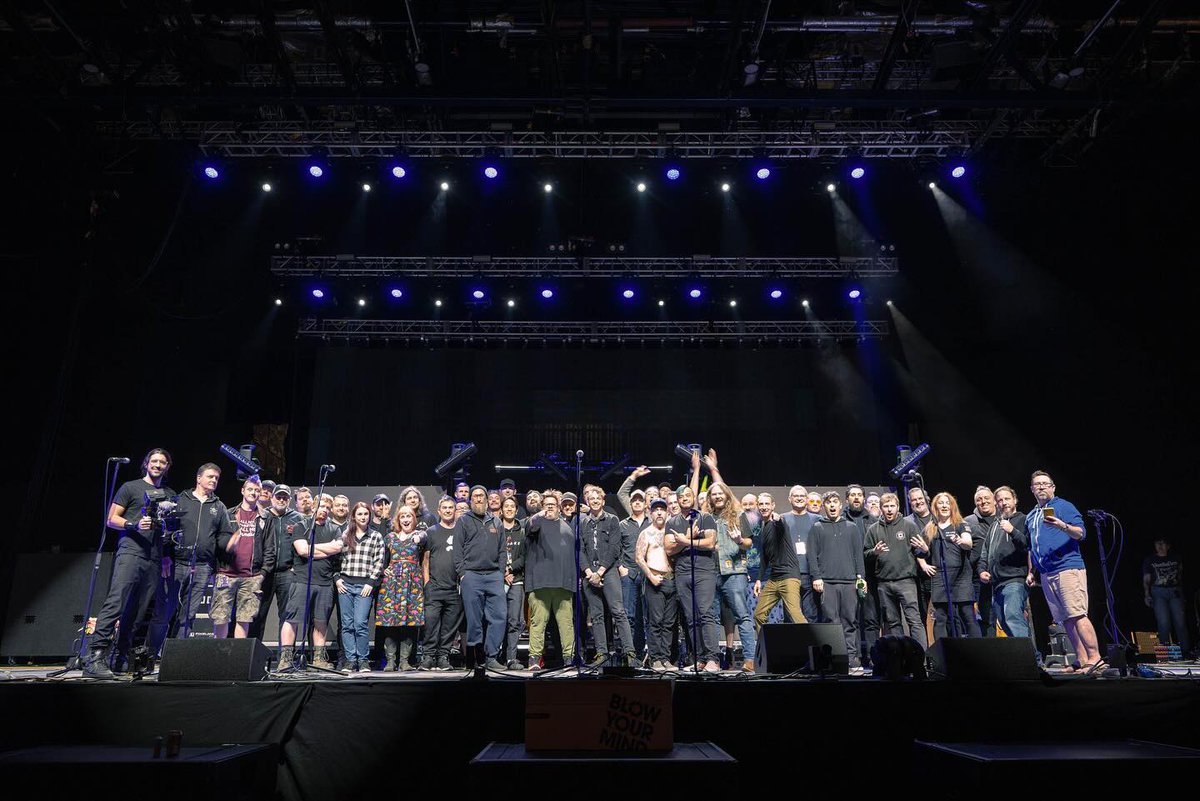 So many awesome photo's from the @bfs_official You asked for it UK Tour 🎸⁠
⁠
1 - 4: @bfs_official #repost⁠
5: @bfs_offical #repost 📸 <a href="/gavfrontrow/">Gavin Smith</a>⁠
⁠
🎇 Production designed and engineered by <a href="/jsesltd/">Jon Smith Entertainment Services LTD</a>⁠
⁠