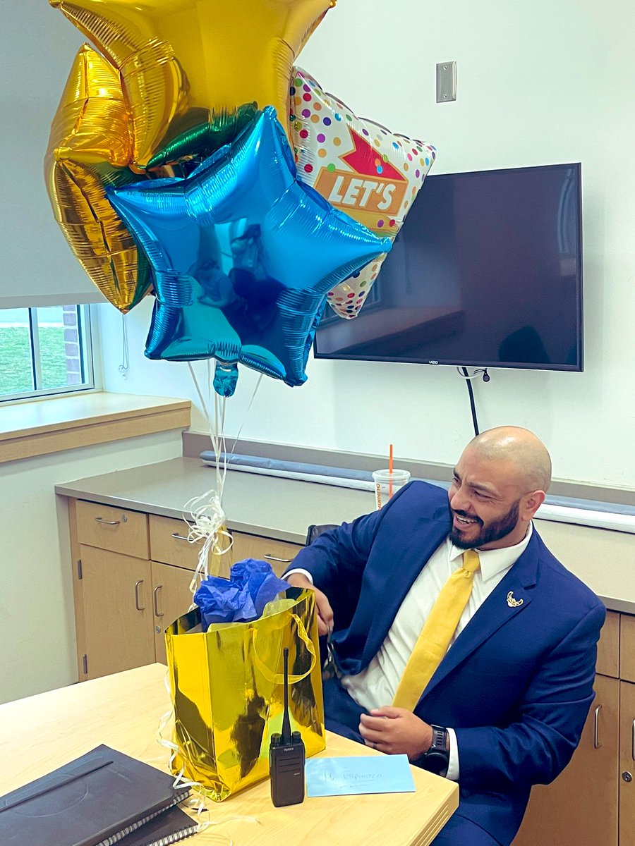 Congrats to <a href="/BmoreEspinoza/">Luis A. Espinoza</a>! Welcome back to ACCE! Let’s FLY! 🦅 #newprincipalALERT