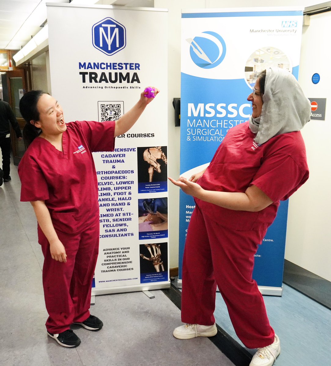 @JunWLim and Mariam are the winners of our best ankle fracture fixation @ManchesterTraum cadaver foot &ankle course today. This was a great learning day @OrthoWomen @bota_uk @BritOrthopaedic @OTrauma #injury #fracture well done Jun and Mariam
