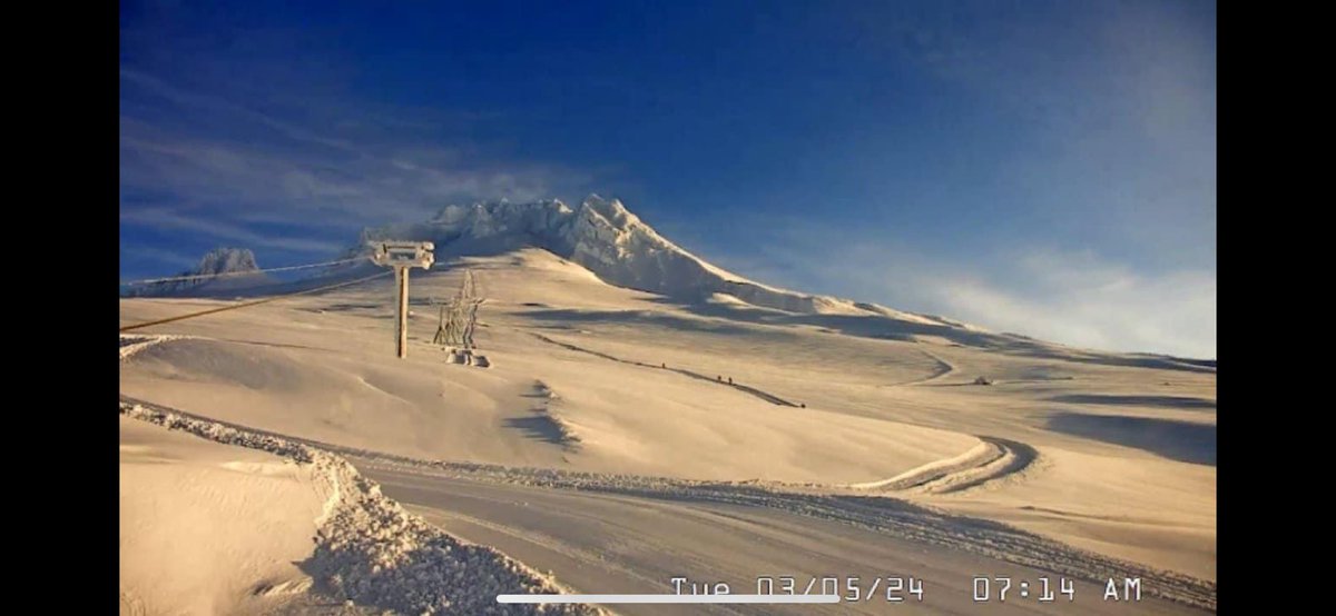 Beautiful Mt Hood this morning