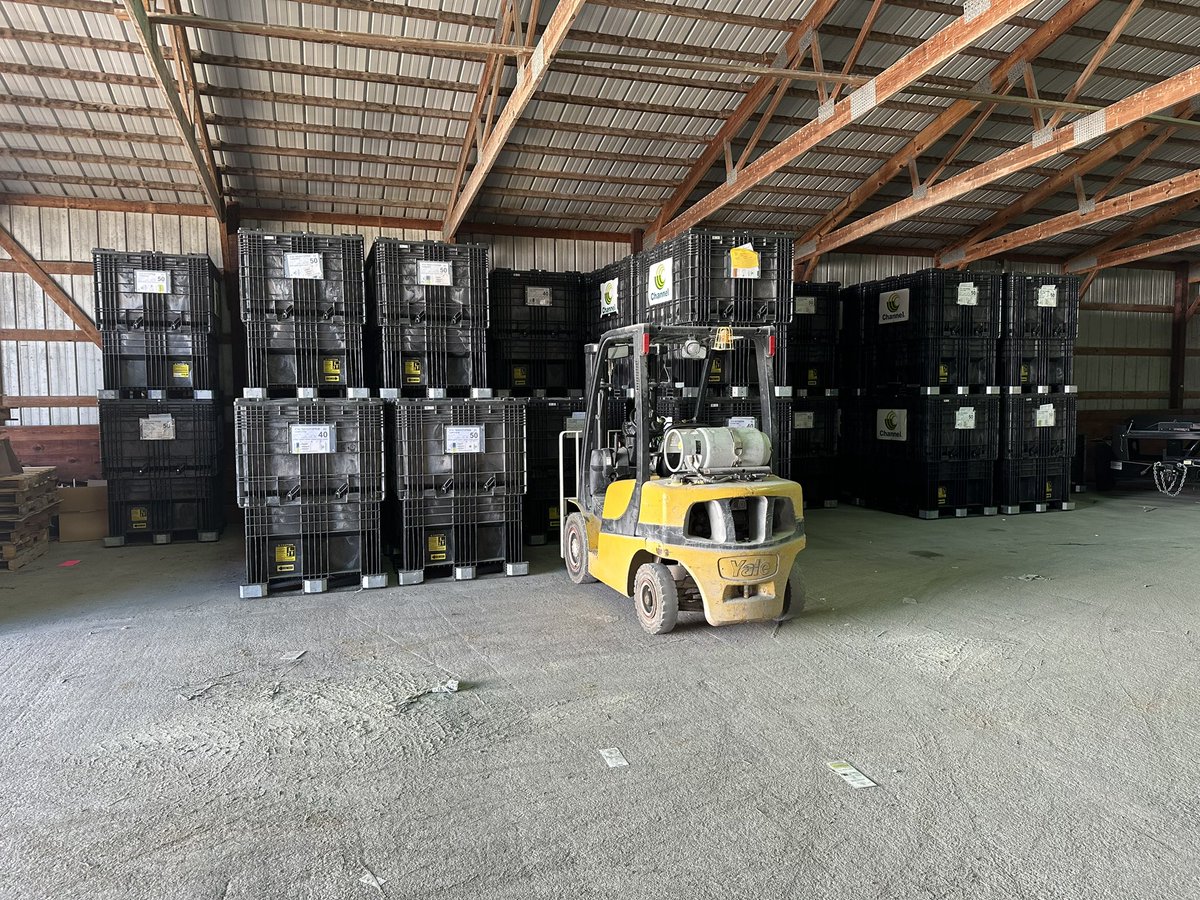 CulwellTreyson's tweet photo. Warehouse 2 filling up fast with @ChannelSeed corn and the first load of chem for #Plant2024 @Bayer4CropsUS https://t.co/nTmXjk07n3