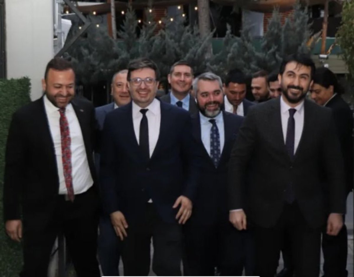 Cumhur ittifakı,Ankara Çankaya Belediye Başkan Adayı,Sayın,Duhan Kalkan ve Beraberinde yer alan heyeti,

Ankara Çankaya Ak Parti Çankaya İlçe Başkanı,Sayın;Muhammed Baran Karaduman heyeti ila,Ankara Genç İş Adamları derneğimiz ziyareti.
#Akparti
#Akpartiçankaya <a href="/angiad1991/">ANGİAD</a> #Stk