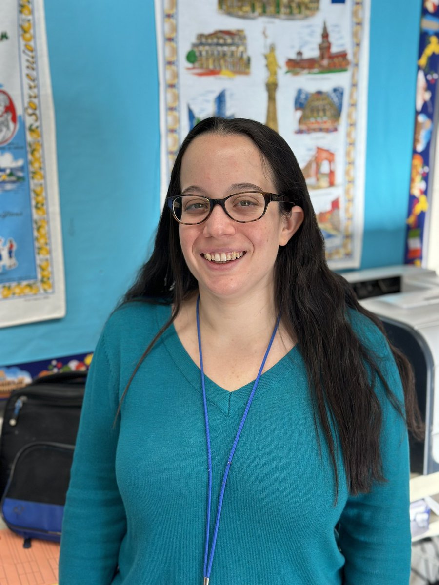 Brava! @NPTigers World Language Teacher Sra. Feibert has been selected as @NYSAFLT #LeaderOfTomorrow 🤩 This prestigious honor is granted to only a few teachers each year. We are thrilled that Ms. Feibert will be representing our district across NYS in the coming year. Auguri!