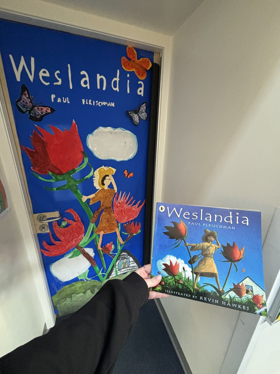 missframe99's tweet photo. Our World Book Day 2024 door design is complete!

This was so fun to do with my wonderful p6. They decided to decorate our door as the front cover of “Weslandia” which is their current class reading book.

I know I’m biased but I think it looks amazing🏡🧑🏼‍🌾🌷🦋 https://t.co/pGGu5qP4K7