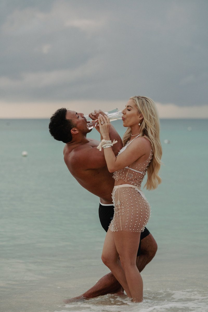 Guzmanfitness's tweet photo. T-minus 4 days!!! 💍 https://t.co/PilU6KrRZZ