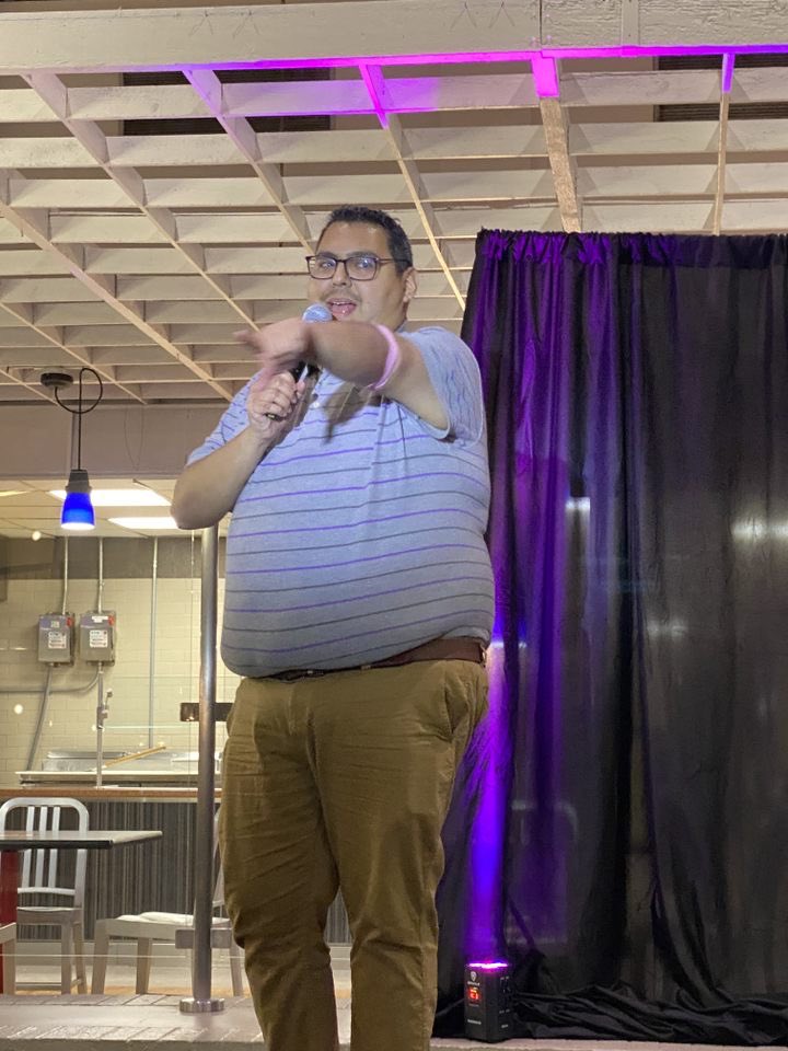 fcantu4's tweet photo. Had fun last night at the Open Mic Night: Lip-Sync Battle! Thank you @dessieloveblake for a great show! https://t.co/gpg6vueRRR