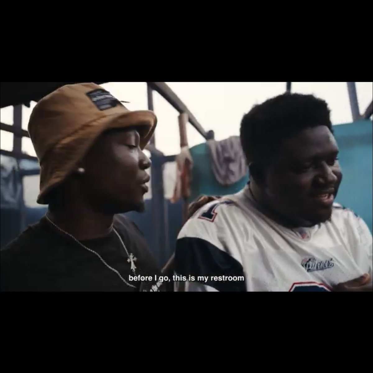 Ikki katta kokrak bilan porno biri