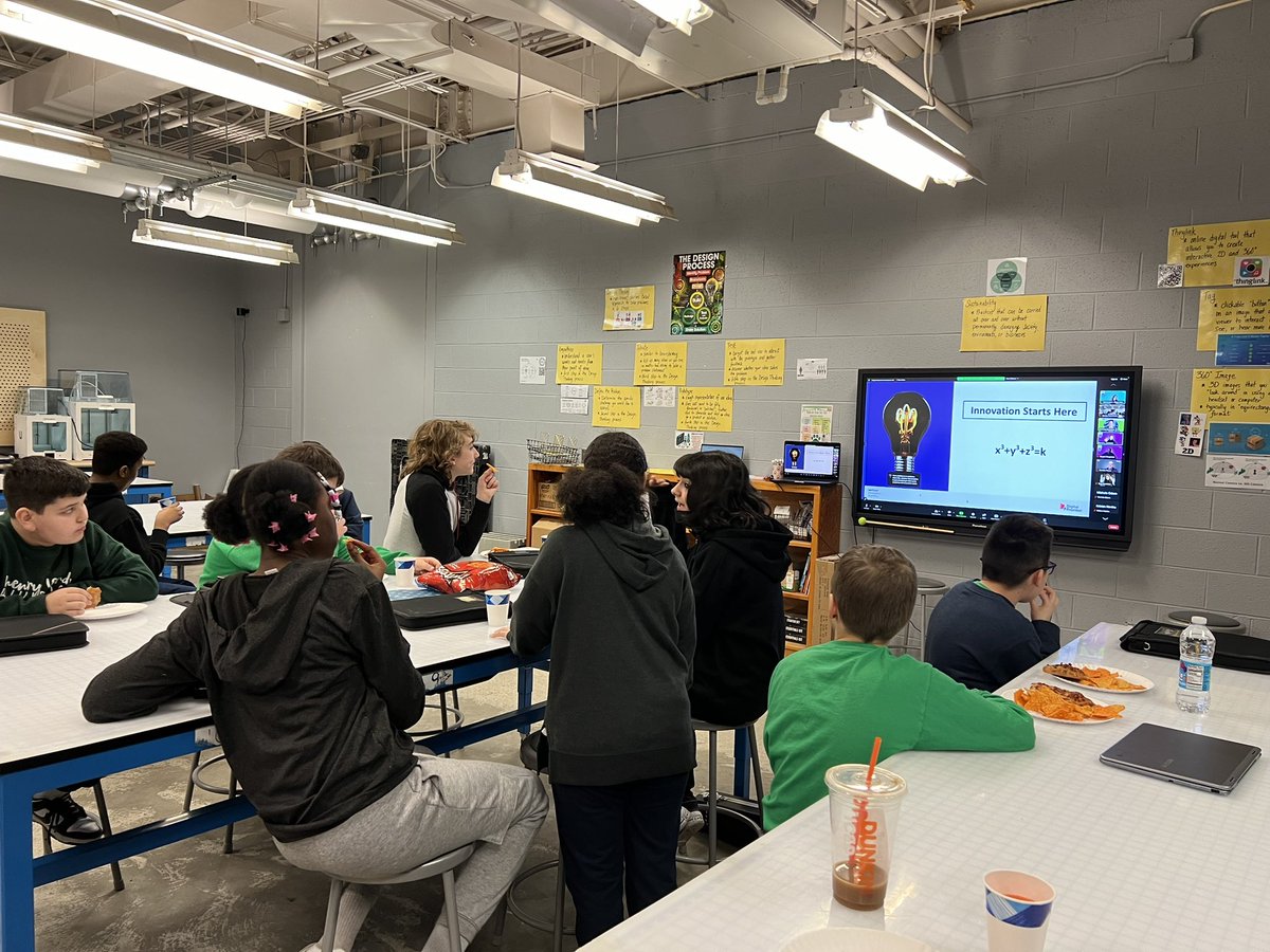 BeckyChez's tweet photo. Innovation starts here in the @frps_HenryLord #StudentTechTeam! We’re having great conversations during the student session of the #dpVILS national conference. Every PD session should be a pizza party! Our students are hungry for more (and not just the pizza) @dpvils https://t.co/nyw1fejvi4