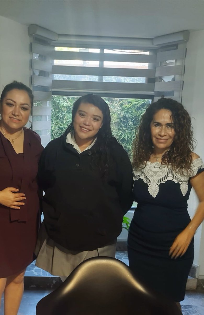 ConalepBQA's tweet photo. Convencidos que el Sistema de Formación DUAL es la puerta de entrada a la empleabilidad se logró la incorporación de una estudiante de la carrera de P.T.B en Contabilidad a la Unidad Económica Despacho Judith Bautista @conalep_Edomex #25AñosApasionadamente #ApasionadamenteCONALEP https://t.co/qZGH9ni5Fq