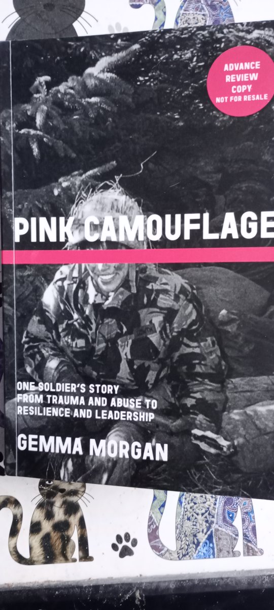 Today, I'm on the blog tour for Pink Camouflage by @gmorganofficial which is a harrowing but brilliant insight into army life and mental health The tour is hosted by @Lovebookstours and @KellyALacey My book review can be read here : instagram.com/p/C4LocfGK7yU/…