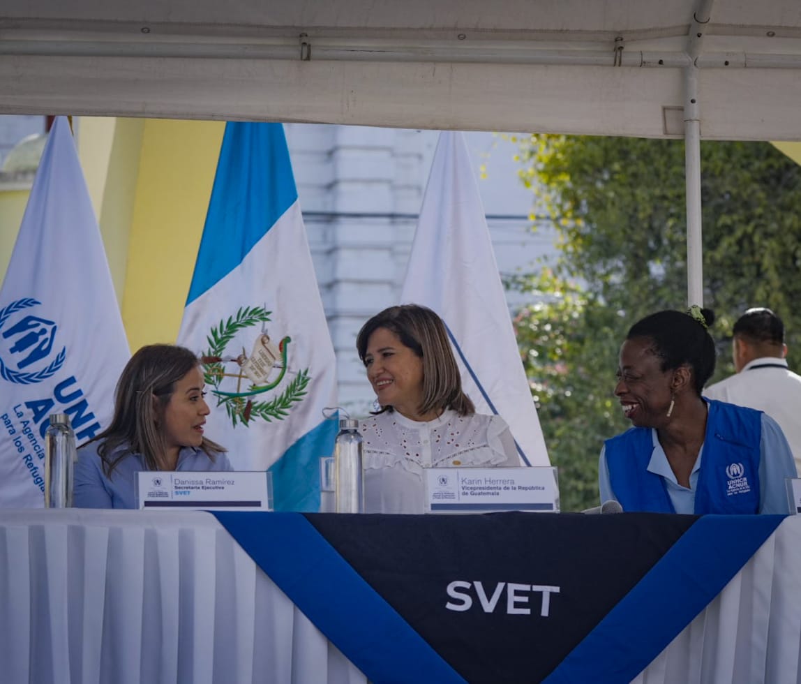 BesemObenson's tweet photo. 🙏🏽Gracias a @ViceGuatemala por su respaldo a las UNIVETs y al trabajo @ACNURamericas🇬🇹 y @secretariasvet en la prevención de la trata y la violencia contra mujeres refugiadas y guatemaltecas. 

Forjamos un camino de cooperación para el servicio dónde más nos necesitan🚐 https://t.co/0StnR8V7yn