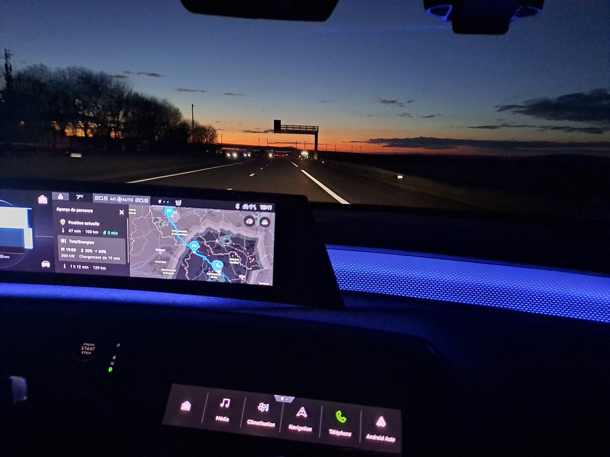 Nice colors from my #Peugeot3008 
Autoroute A6 France.