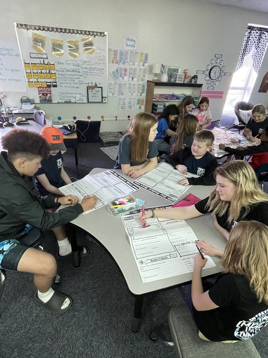 AWilson0905's tweet image. @SVMSEagles Ss building connections with their 3rd grade buddies @ADdolphins. I wish you could hear the joy in their voices! #sharethegoodlps